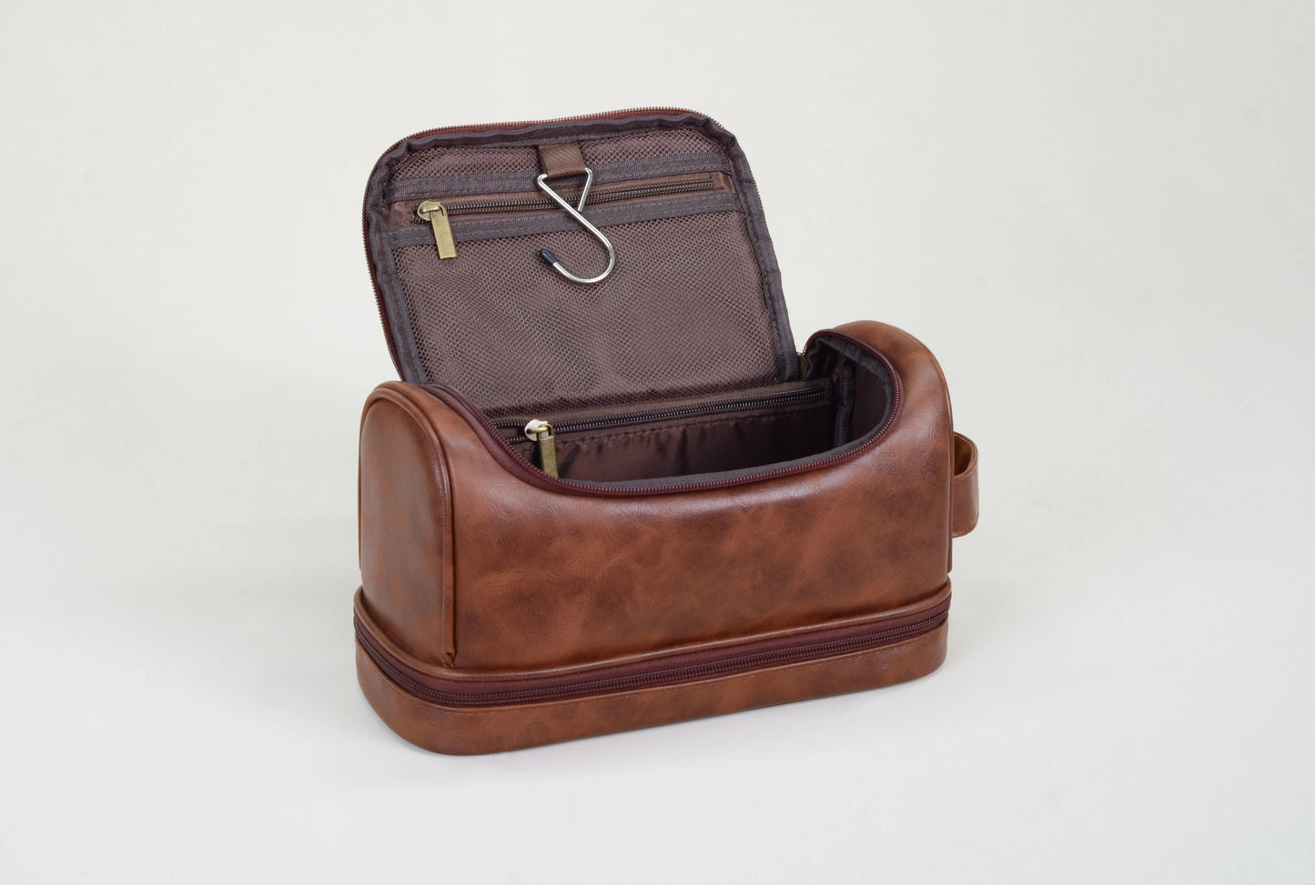 Premium Leather Dopp Kit image 3