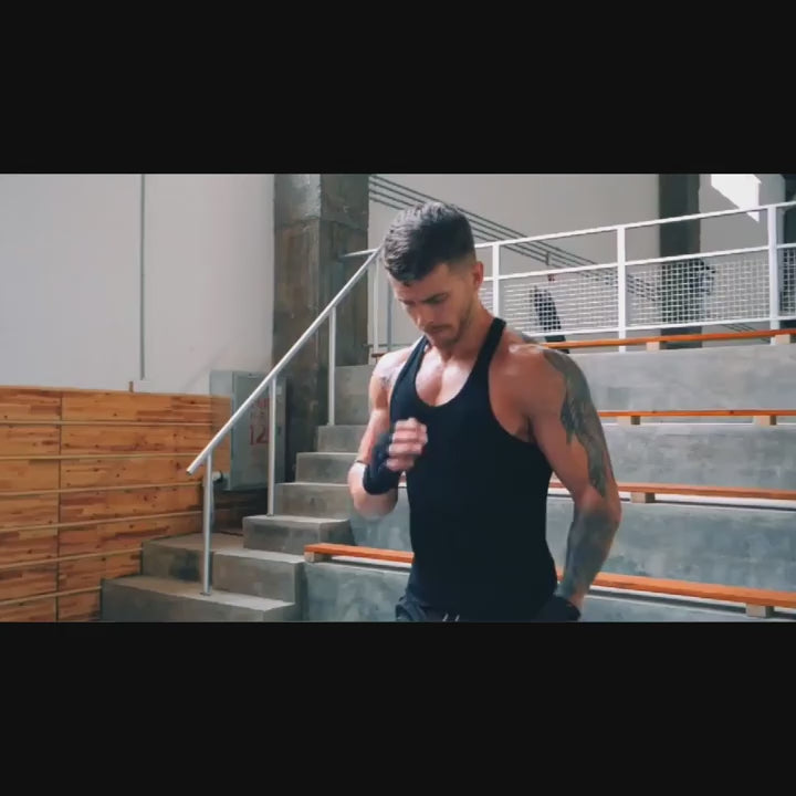 Weightlifting workout gloves 