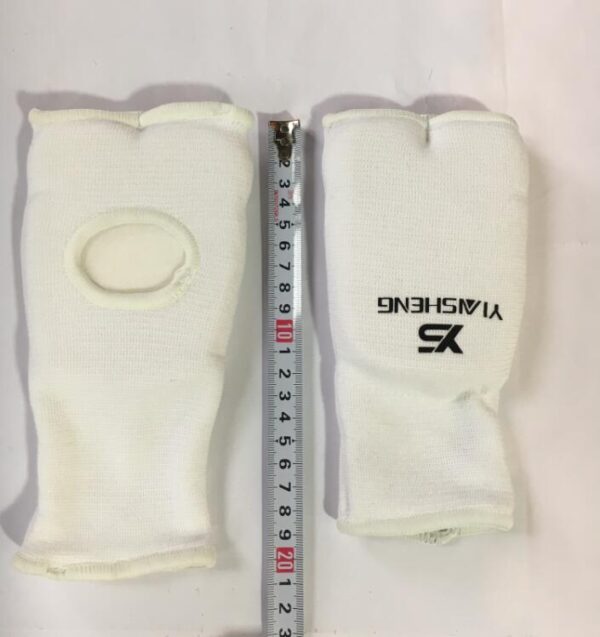 Dimension of white boxing hand wrap supplied by 100 Spartans® for kick boxing and muay thai